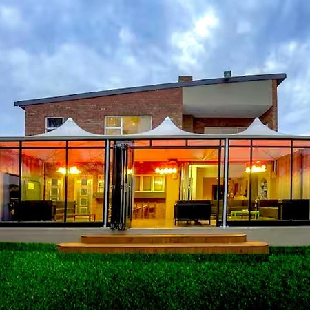 90 On Wellington Villa Colchester Dış mekan fotoğraf